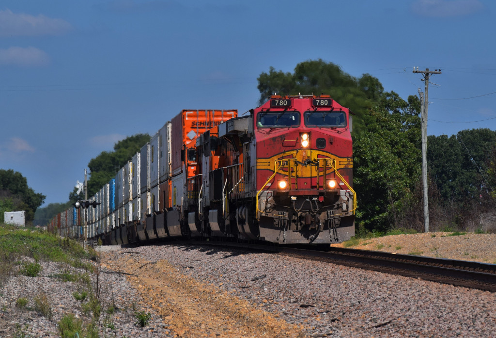 BNSF 780 North 